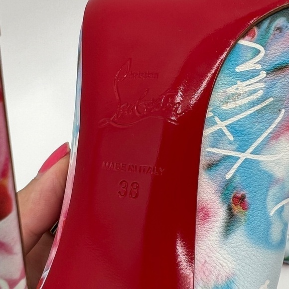 Christian Louboutin Hottie Walkie Walk A Mile In My Shoes Hot Chick Pump size 38 - Picture 11 of 16